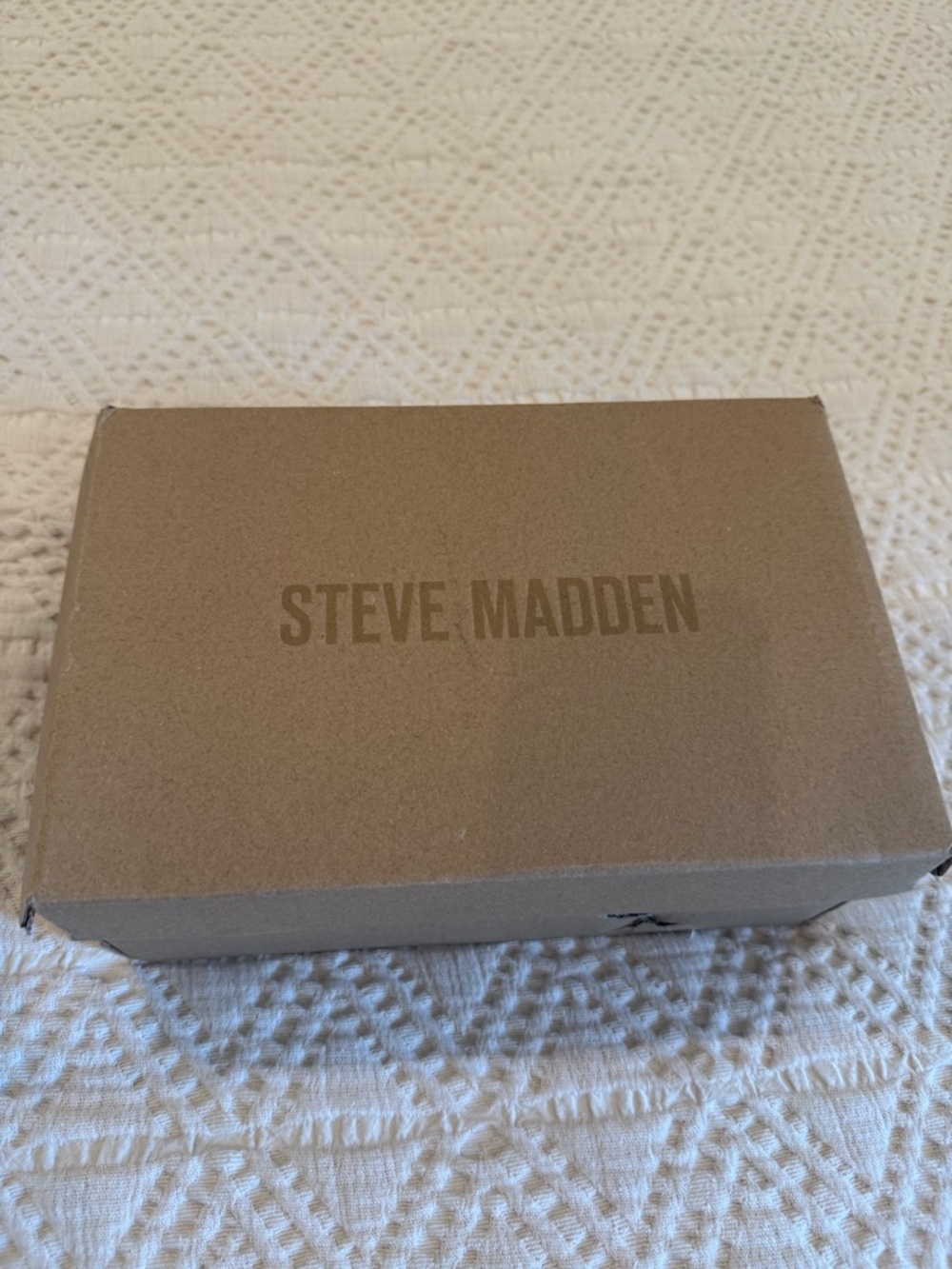 Steve Madden White Slingback Block Heel Sandals - Picture 5 of 6